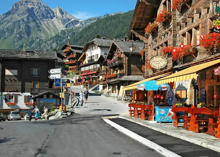 Familial By Interhome